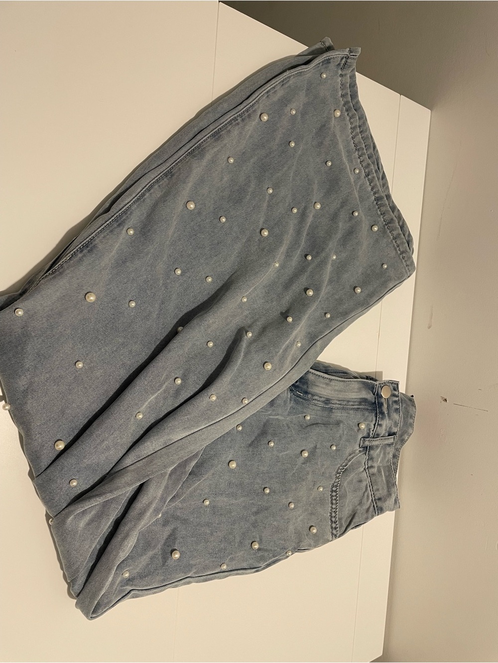 Yozy Brand Size 6 Light Wash High-Rise Wide Leg Pearl Embellished Denim Jeans - Picture 5 of 6